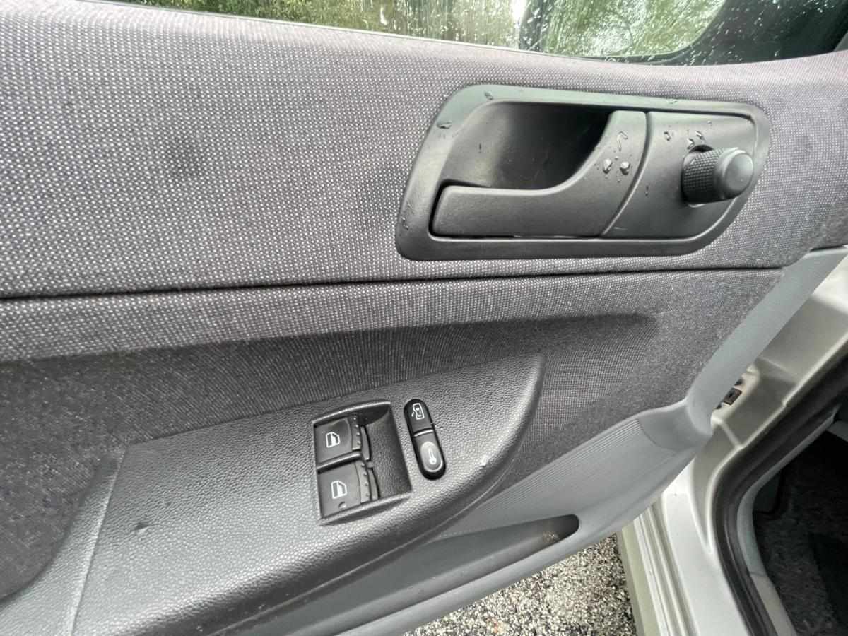 skoda-fabia-1-2-54cv-2002-gasolina-1198cc