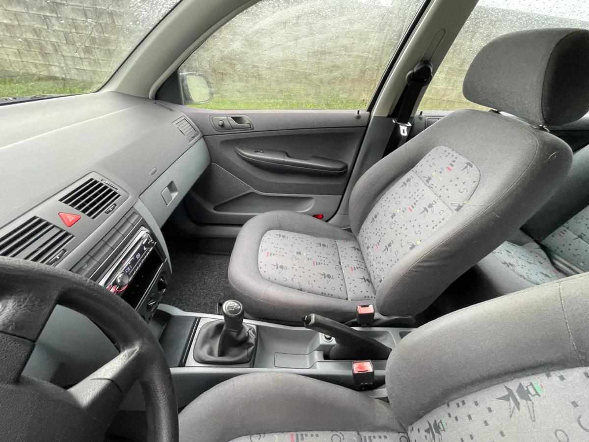 skoda-fabia-1-2-54cv-2002-gasolina-1198cc