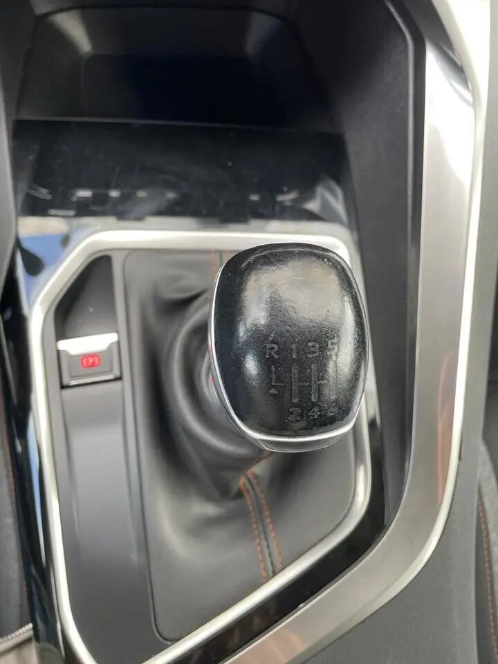 peugeot-3008-2018-diesel-1499cc