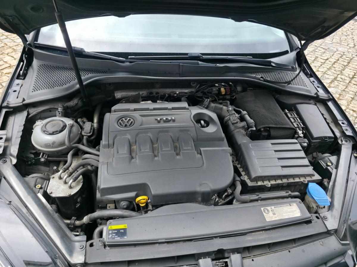 volkswagen-golf-1-6-tdi-bluemotion-2014-diesel-1598cc