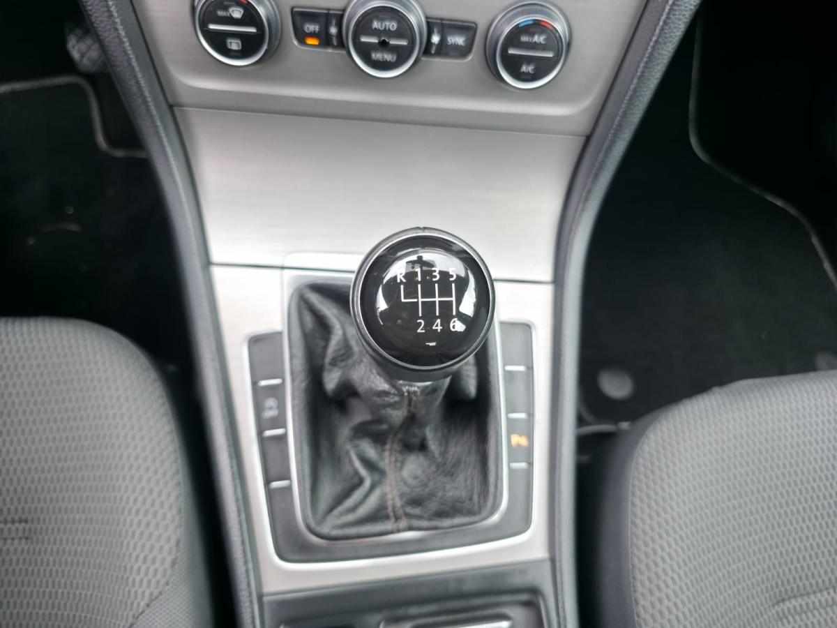 volkswagen-golf-1-6-tdi-bluemotion-2014-diesel-1598cc