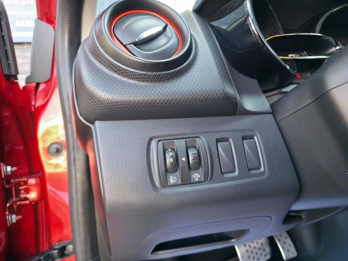 renault-clio-2014-gasolina-1618cc