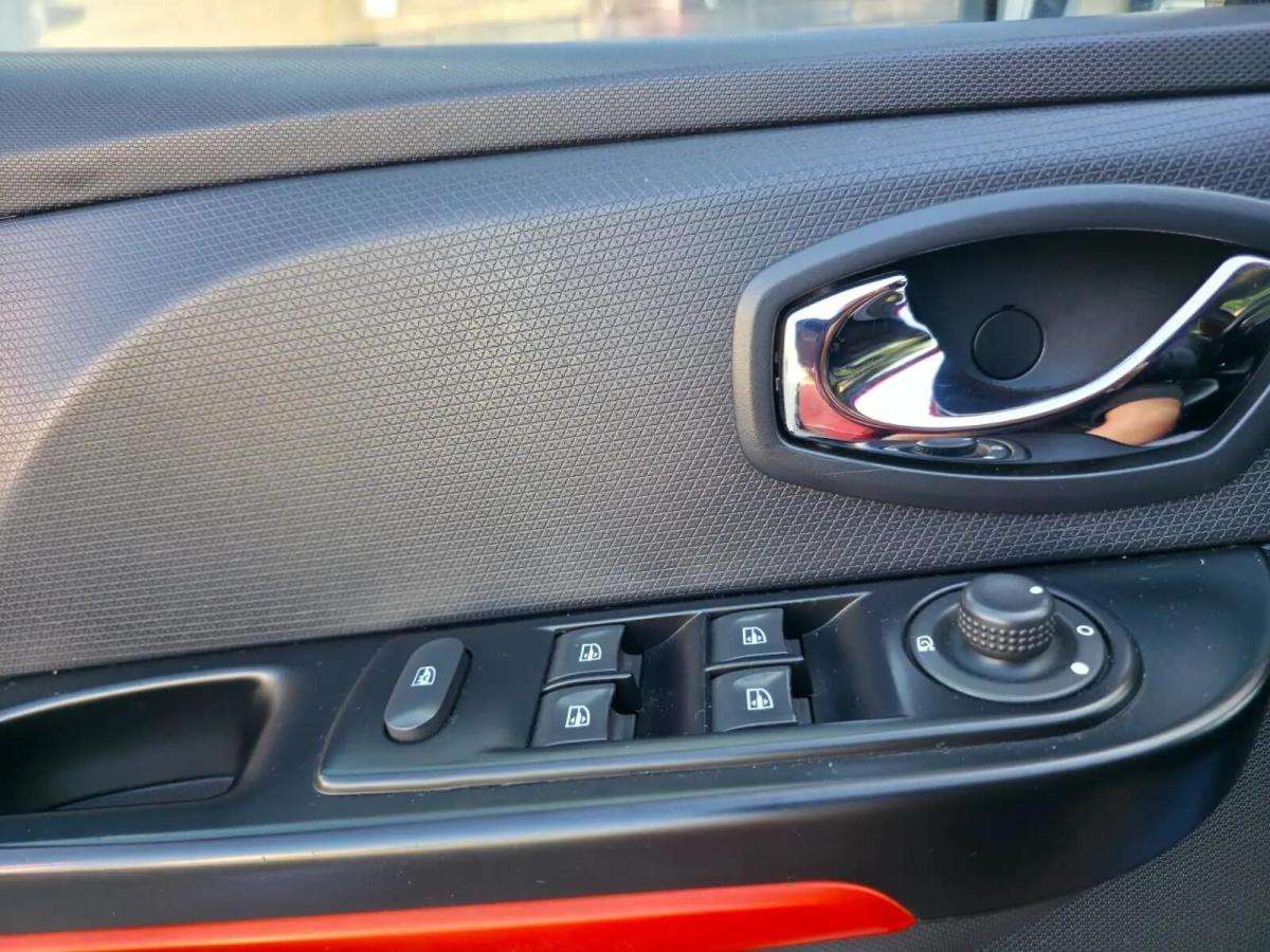 renault-clio-2014-gasolina-1618cc