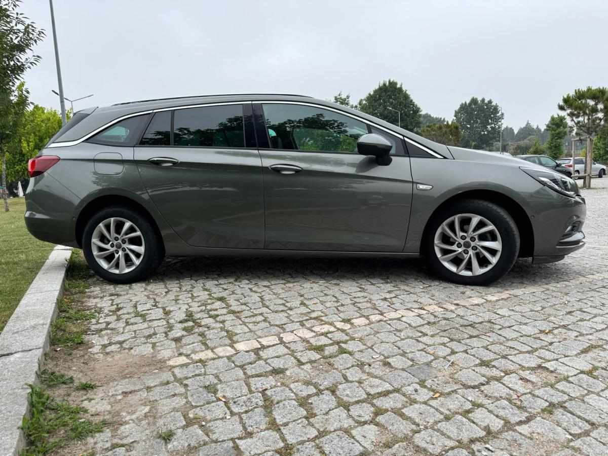 opel-astra-sport-tourer-2017-diesel-1598cc