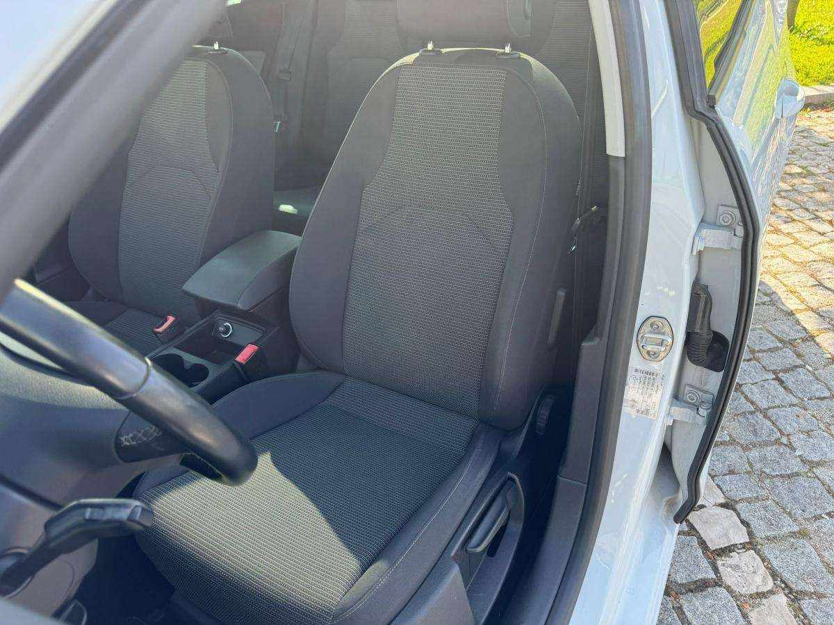 seat-leon-st-2018-diesel-1598cc