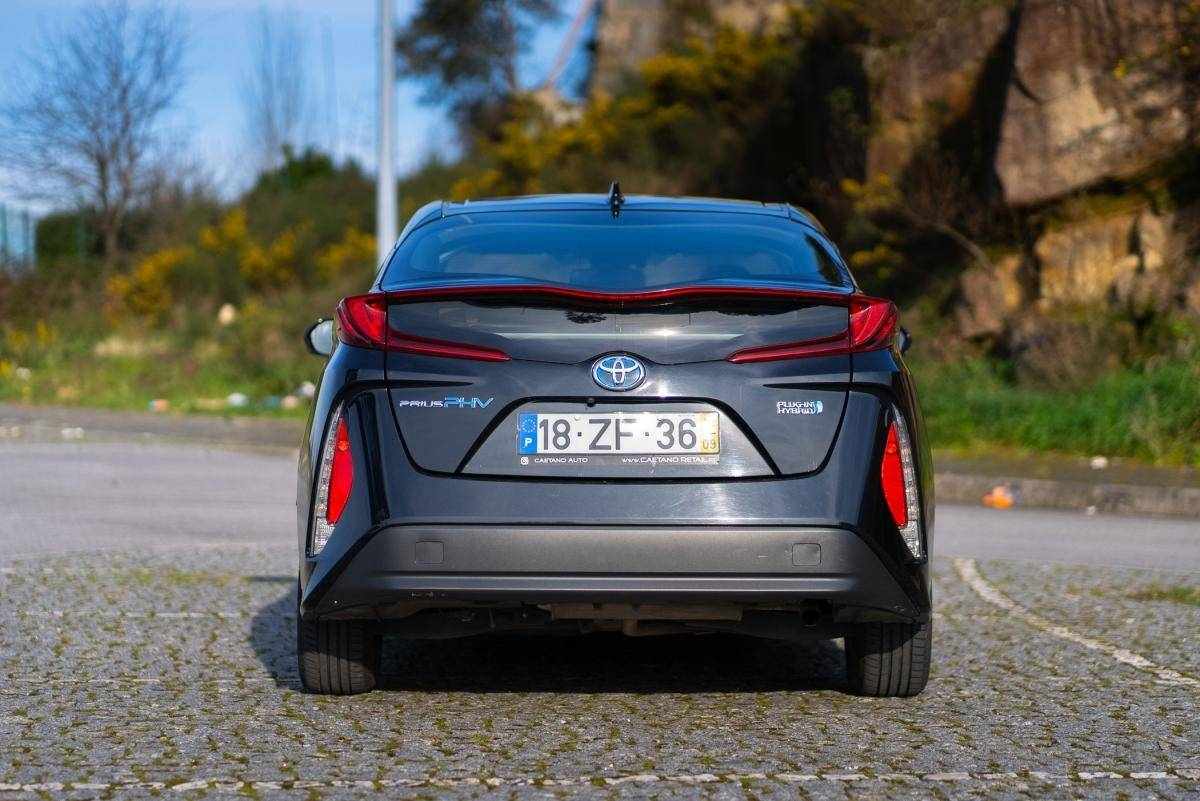 toyota-prius-2019-hibrido-a-gasolina-1798cc