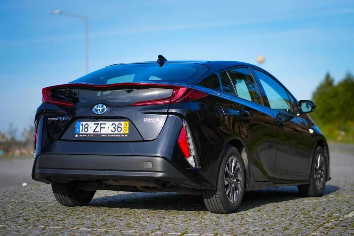 toyota-prius-2019-hibrido-a-gasolina-1798cc