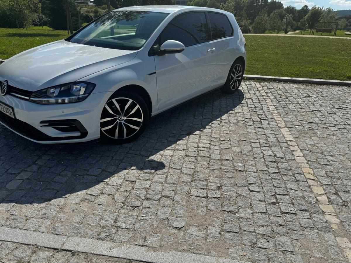 volkswagen-golf-2017-diesel-1598cc