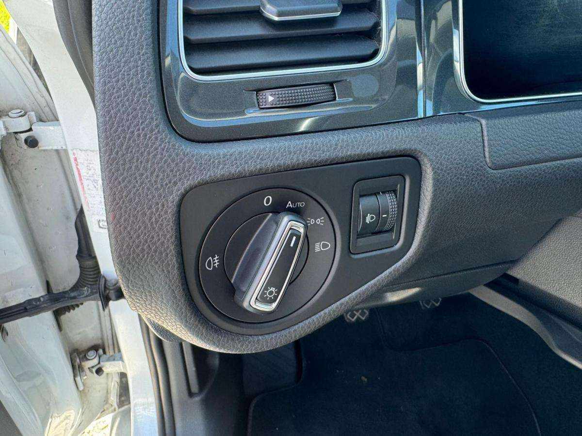 volkswagen-golf-2017-diesel-1598cc