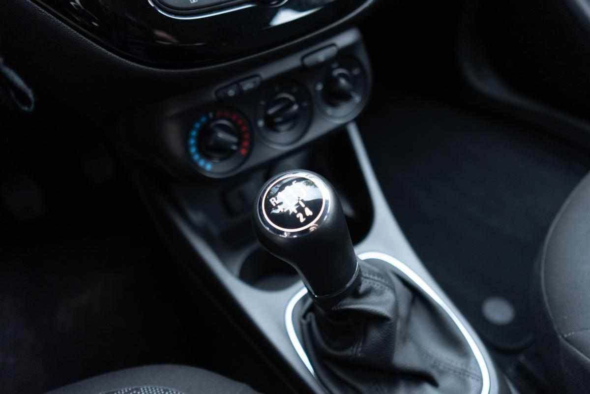 opel-corsa-2018-diesel-1248cc