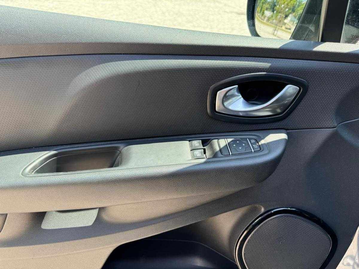 renault-clio-sport-tourer-2019-diesel-1461cc
