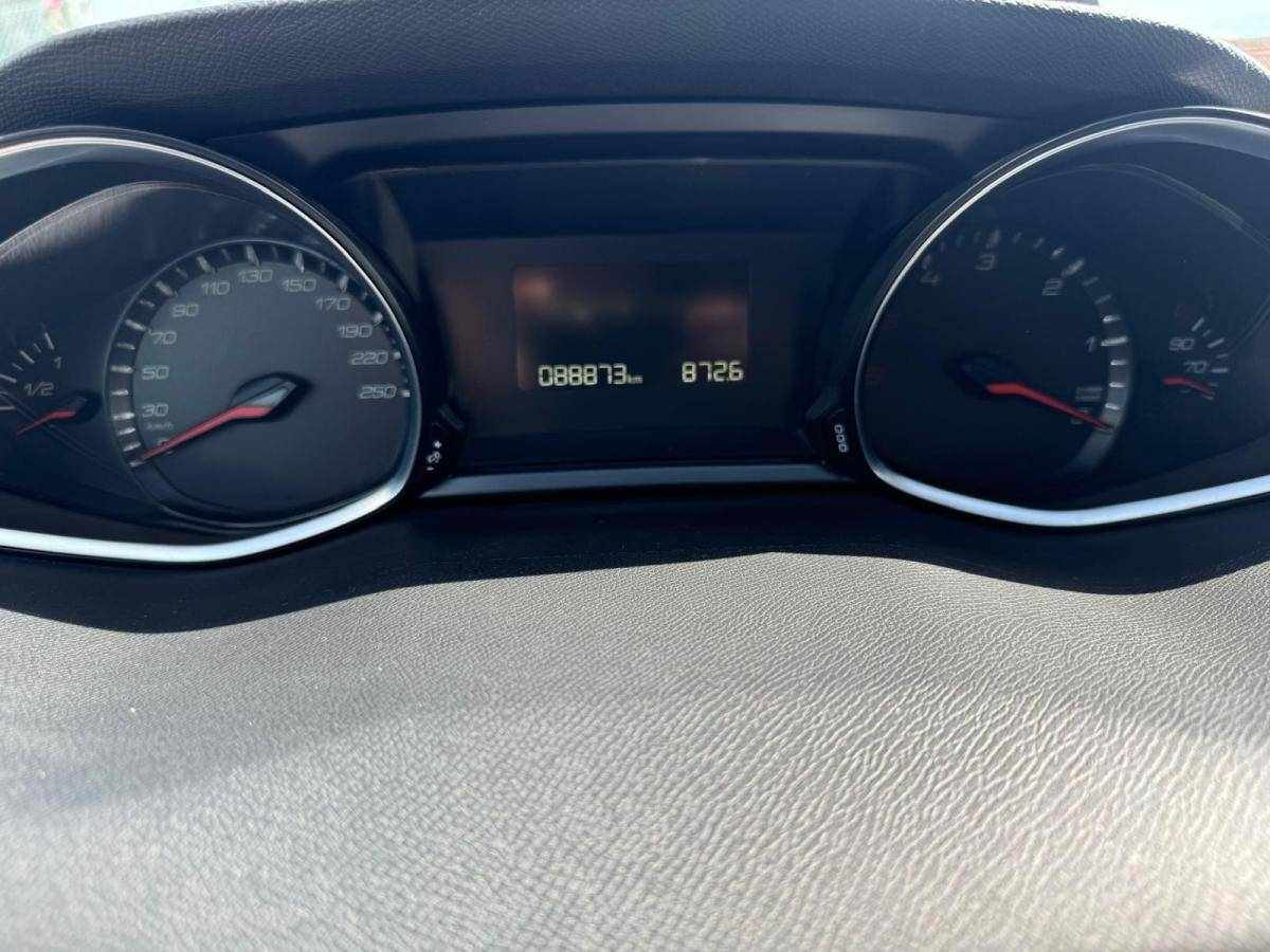 peugeot-308-2019-diesel-1499cc