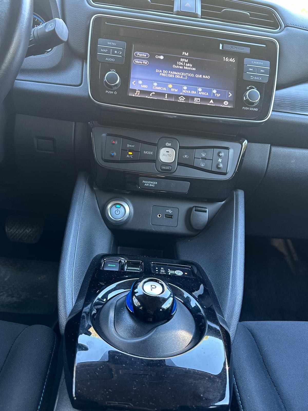 nissan-leaf-2018-eletrico-0cc