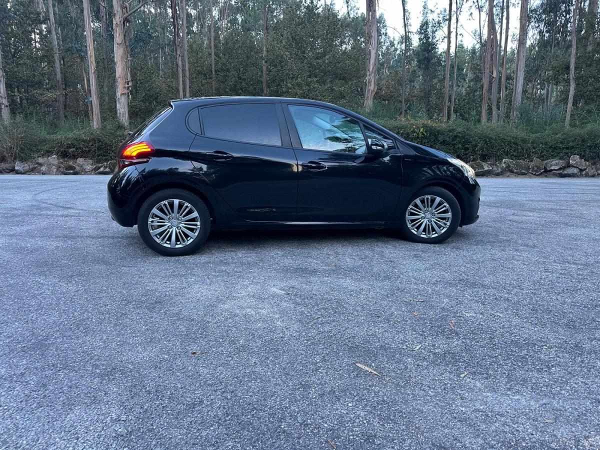 peugeot-208-2018-diesel-1499cc