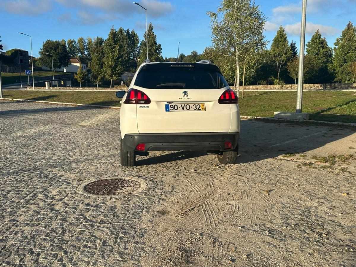 peugeot-2008-2018-diesel-1499cc