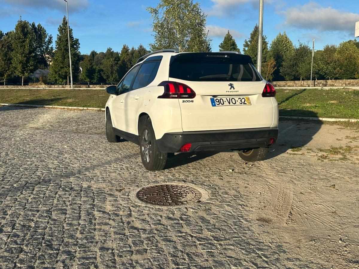 peugeot-2008-2018-diesel-1499cc