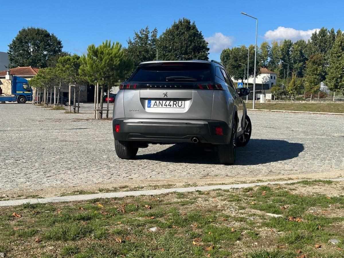 peugeot-2008-2022-diesel-1499cc