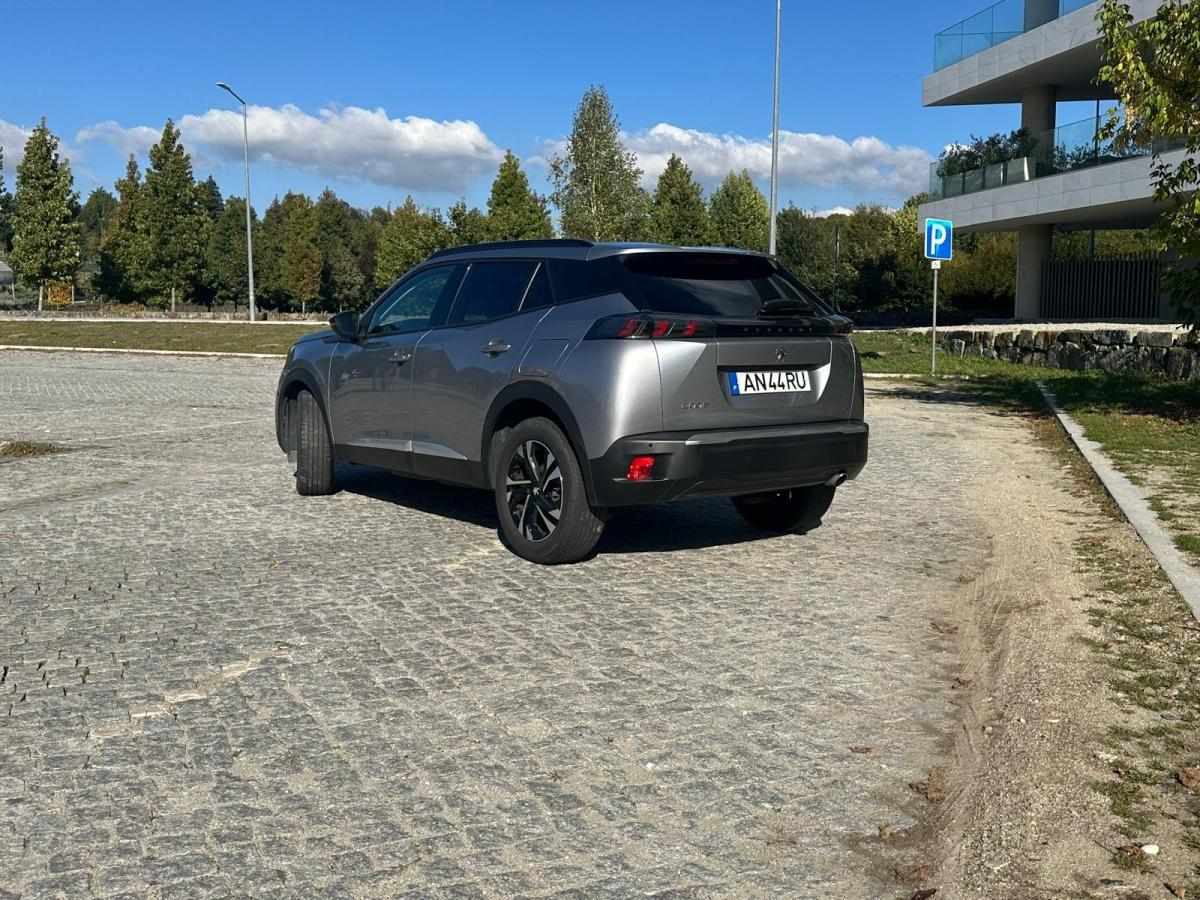 peugeot-2008-2022-diesel-1499cc