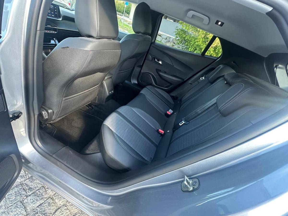 peugeot-2008-2022-diesel-1499cc