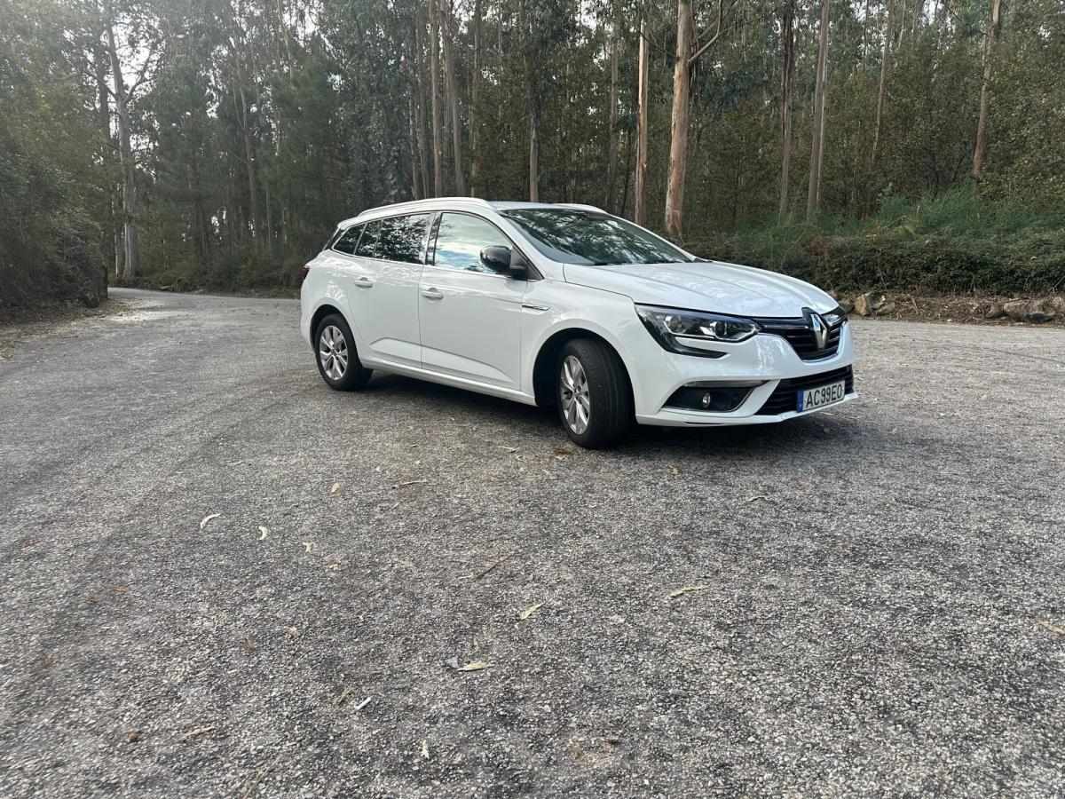 renault-megane-sport-tourer-2020-diesel-1461cc