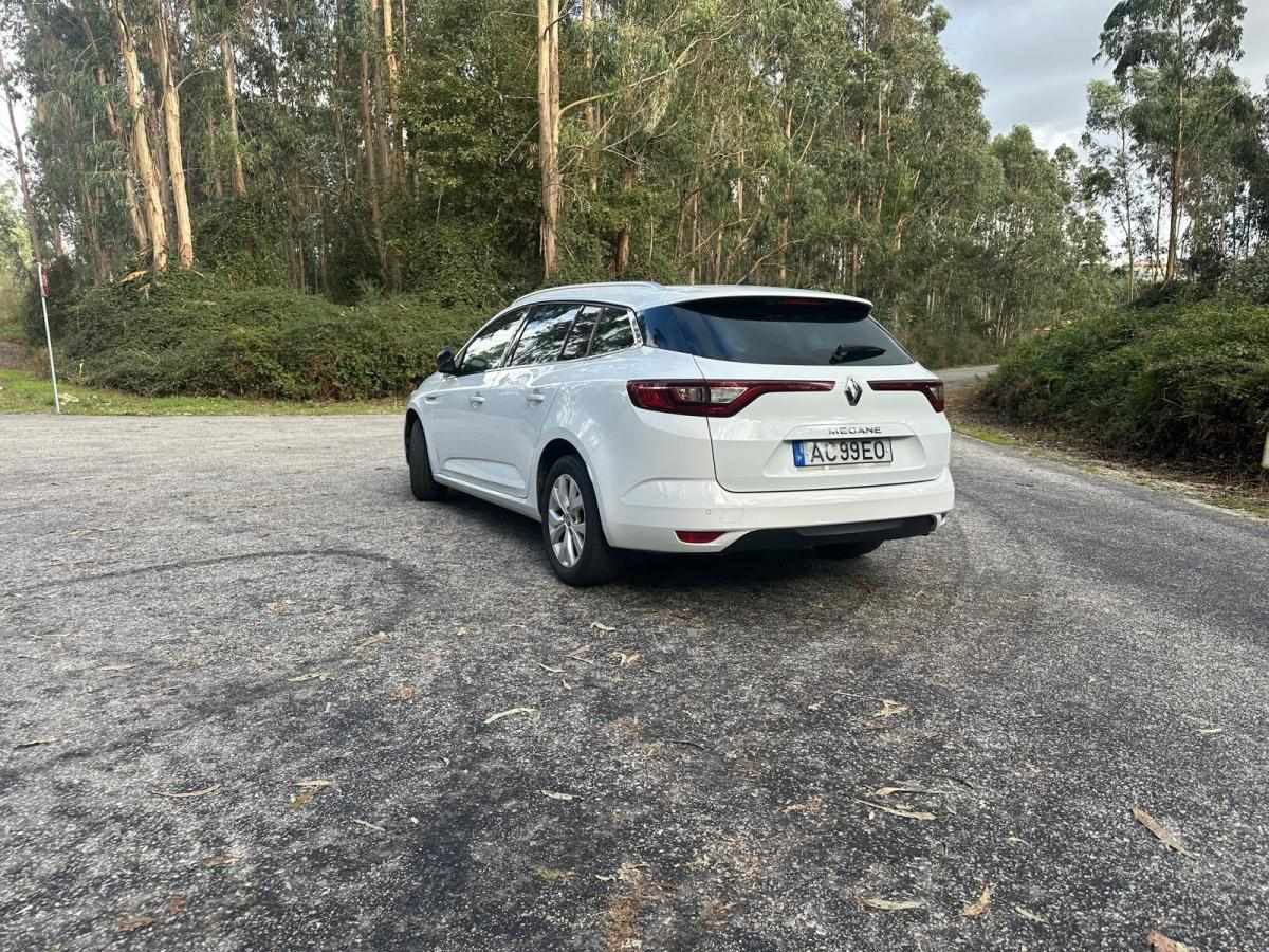 renault-megane-sport-tourer-2020-diesel-1461cc
