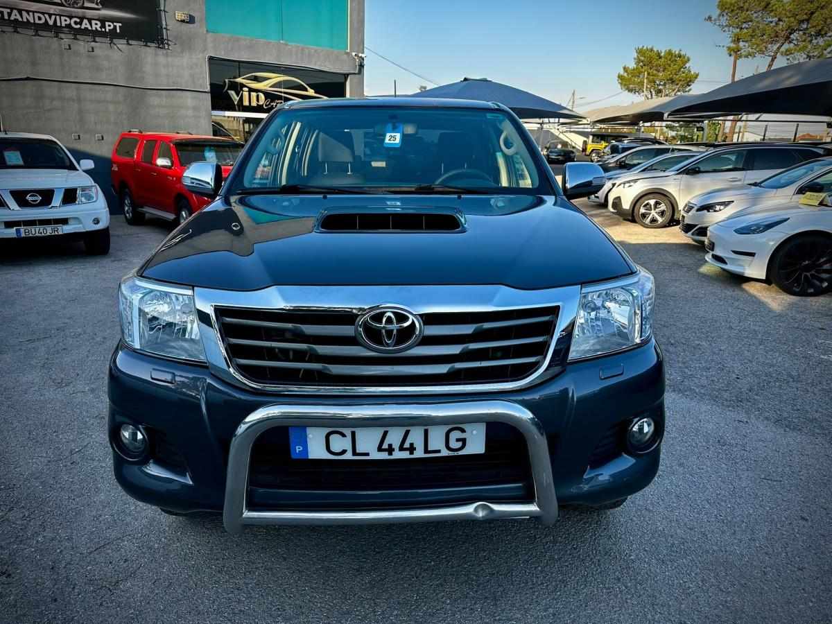 toyota-hilux-2014-diesel-2494cc