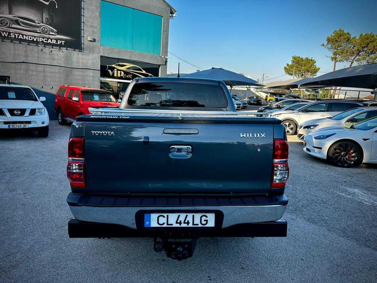 toyota-hilux-2014-diesel-2494cc