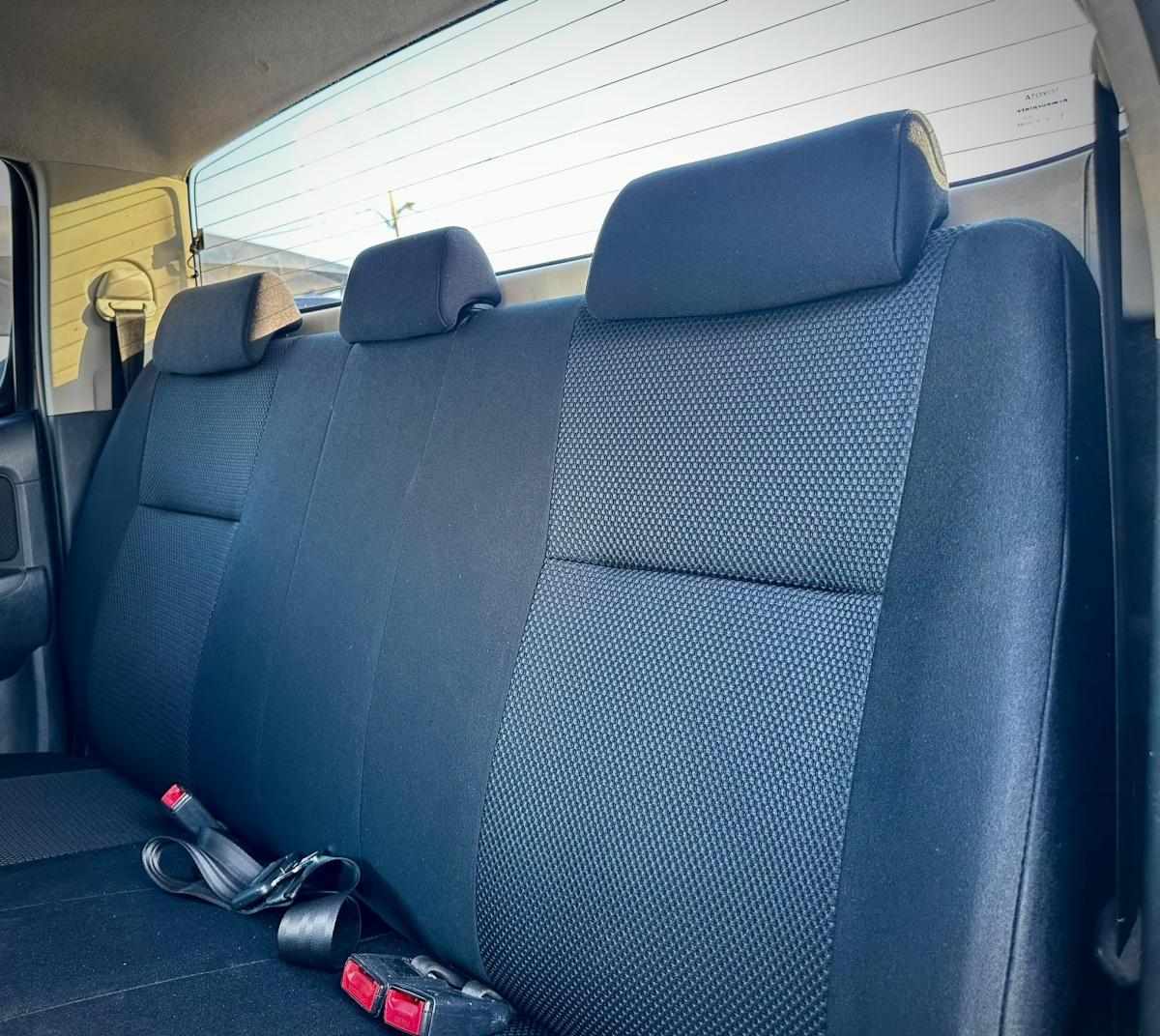 toyota-hilux-2014-diesel-2494cc