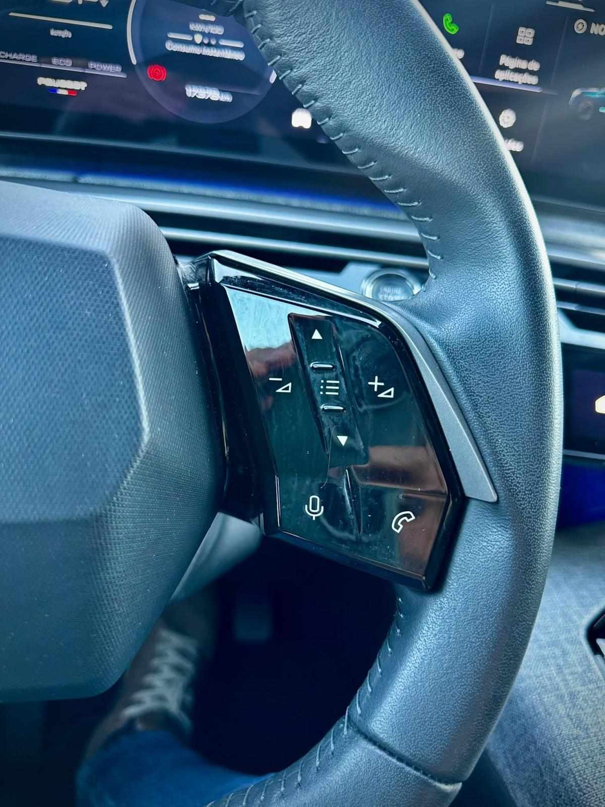 peugeot-e-3008-2024-eletrico-0cc