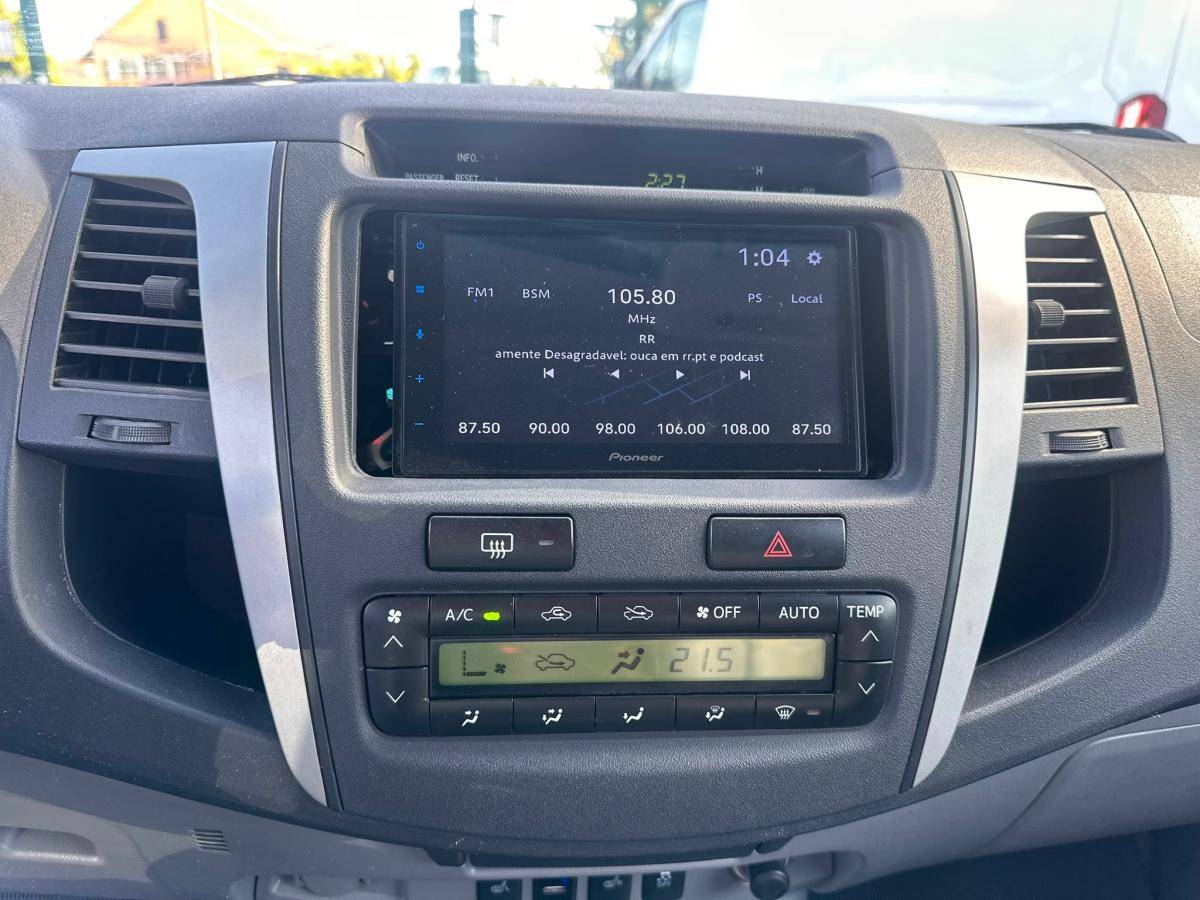 toyota-hilux-2011-diesel-2982cc
