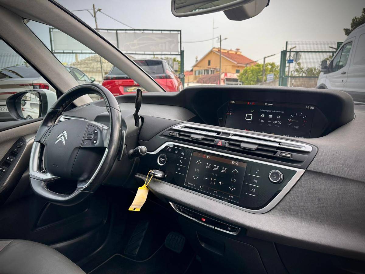 citroen-c4-grand-picasso-2018-diesel-1560cc