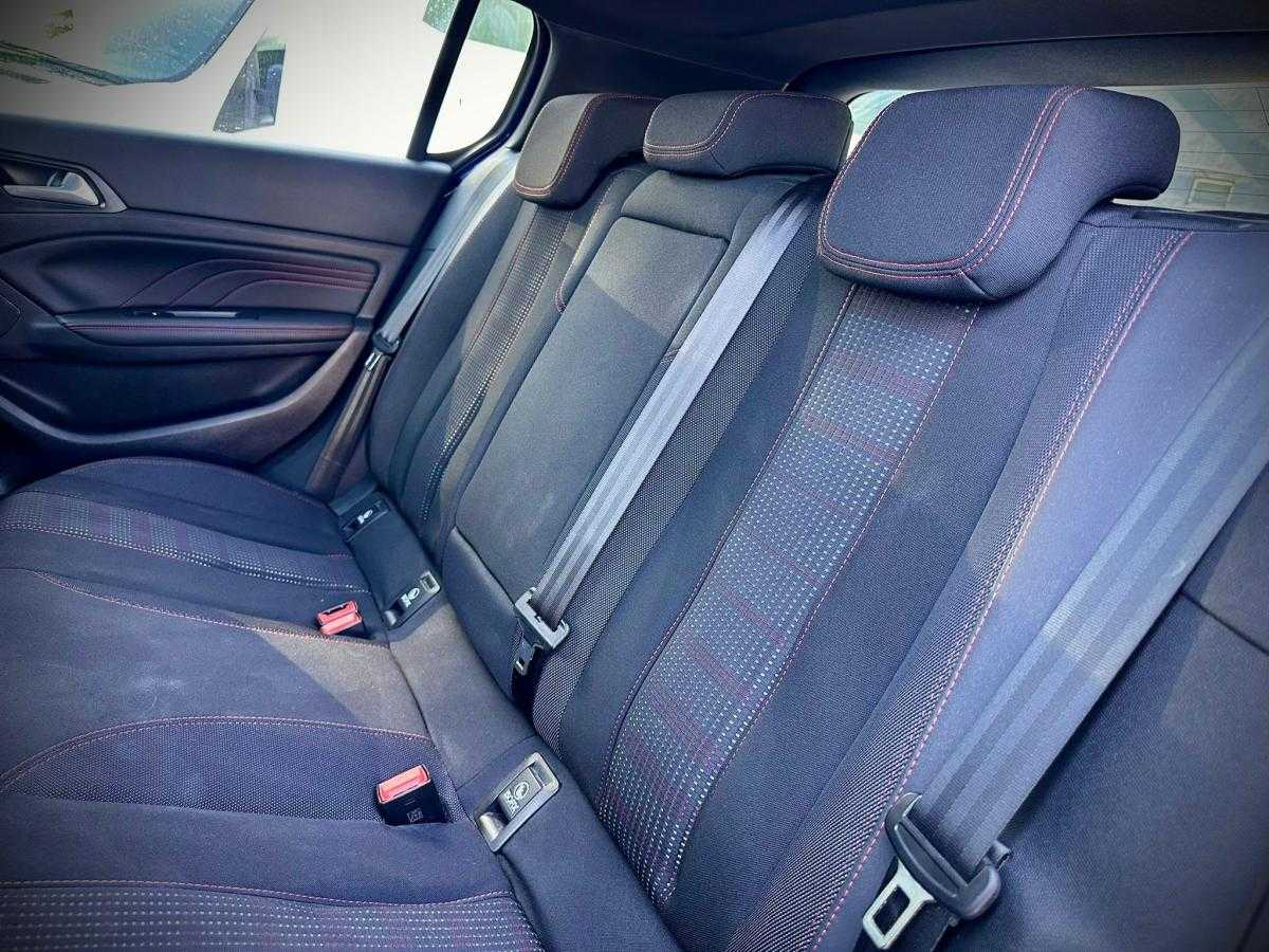peugeot-308-2018-gasolina-1199cc