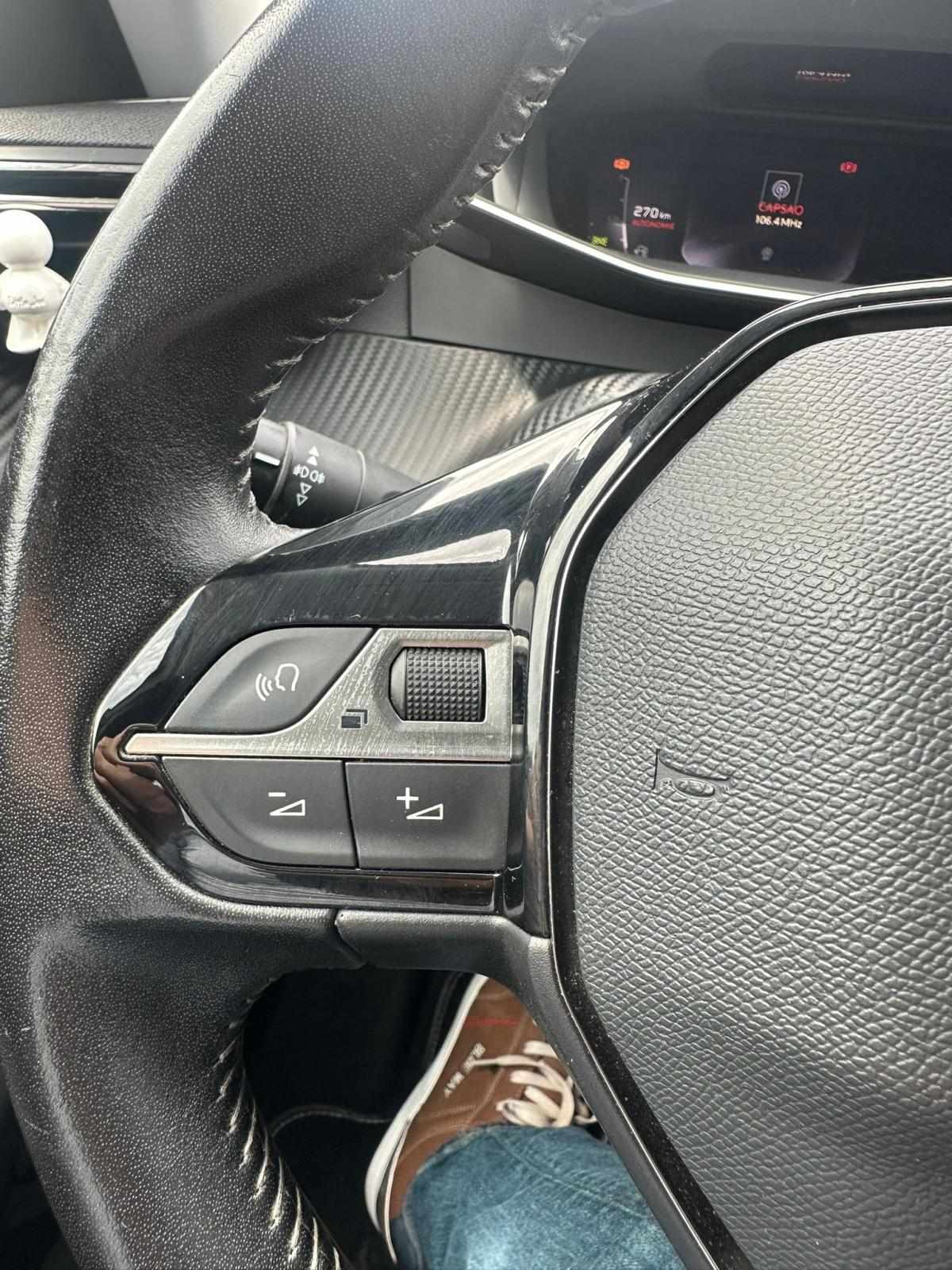peugeot-2008-2021-diesel-1499cc