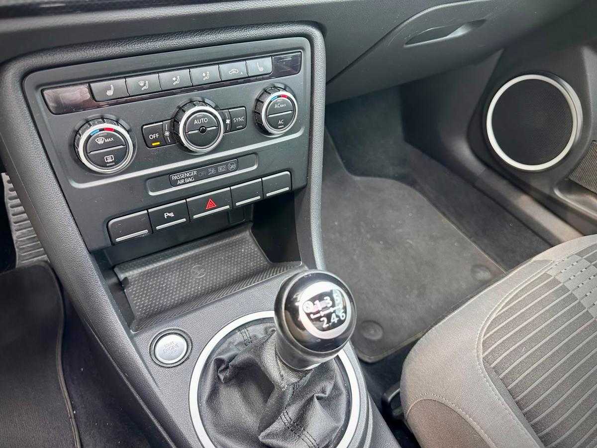 volkswagen-beetle-2012-gasolina-1390cc