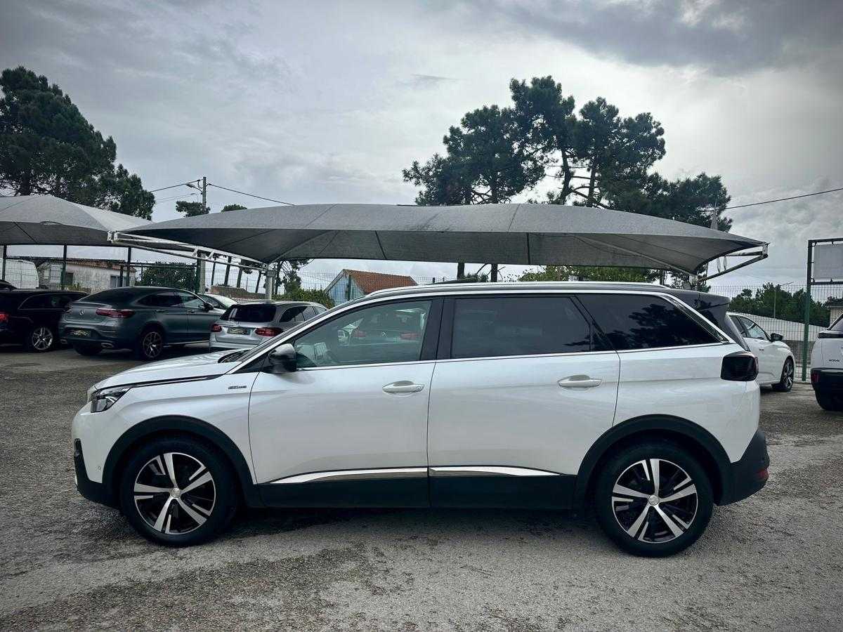 peugeot-5008-2018-diesel-1499cc