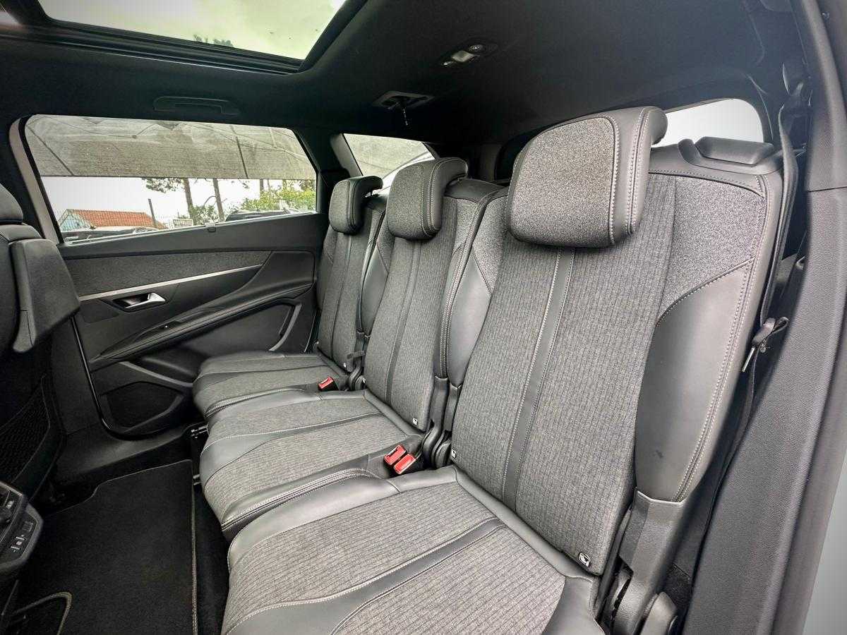peugeot-5008-2018-diesel-1499cc