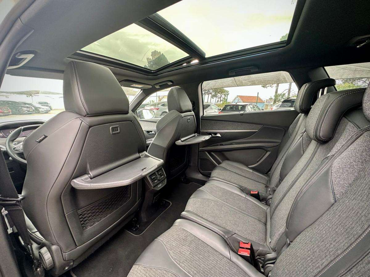 peugeot-5008-2018-diesel-1499cc