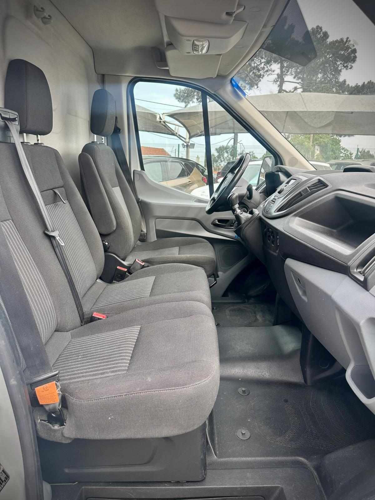 ford-transit-2018-diesel-1995cc