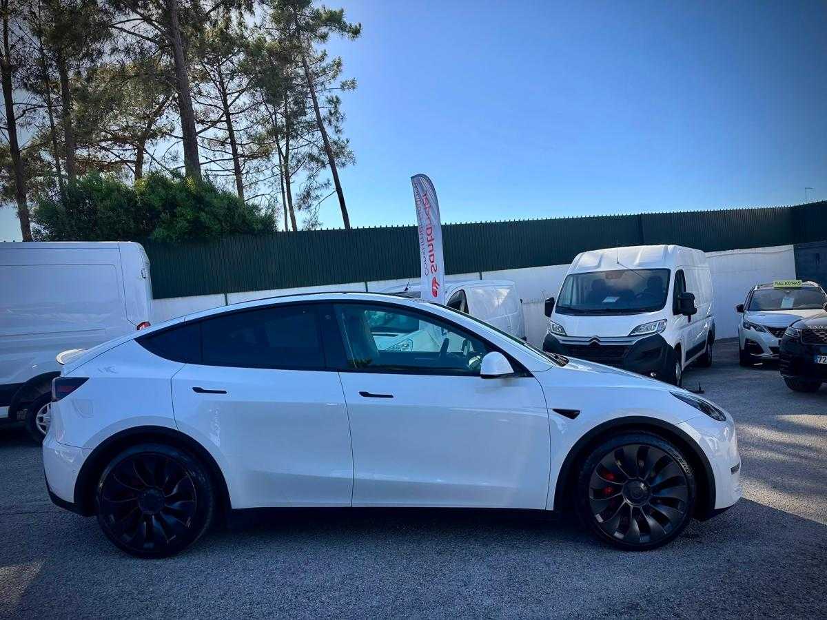 tesla-model-y-2022-eletrico-0cc