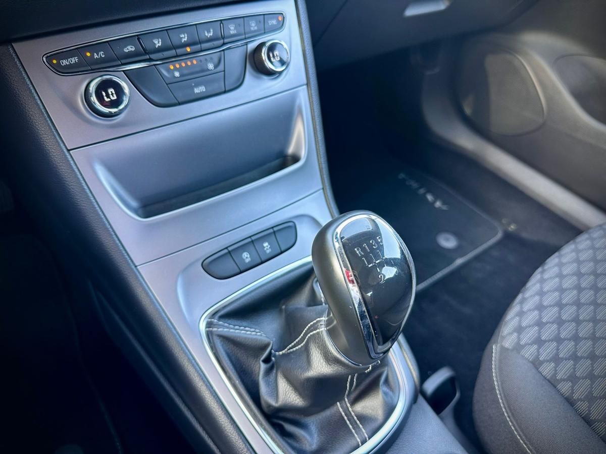 opel-astra-2018-diesel-1598cc