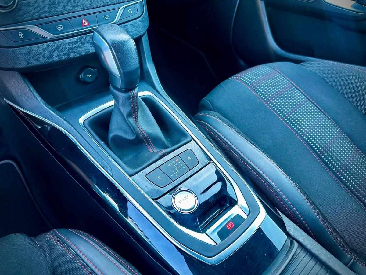 peugeot-308-2017-gasolina-1199cc