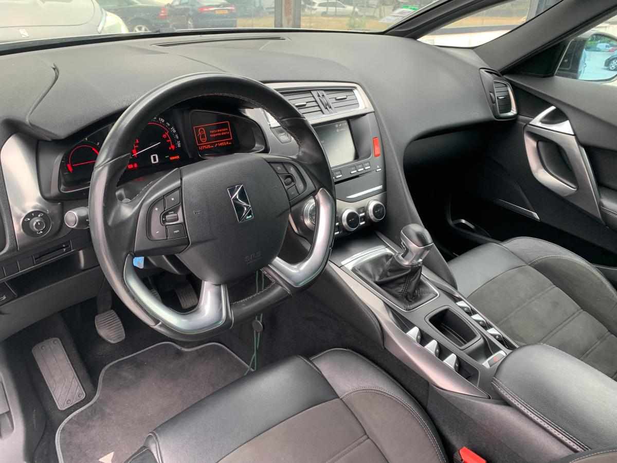 ds-ds-5-1-6-bluehdi-2018-diesel-1560cc