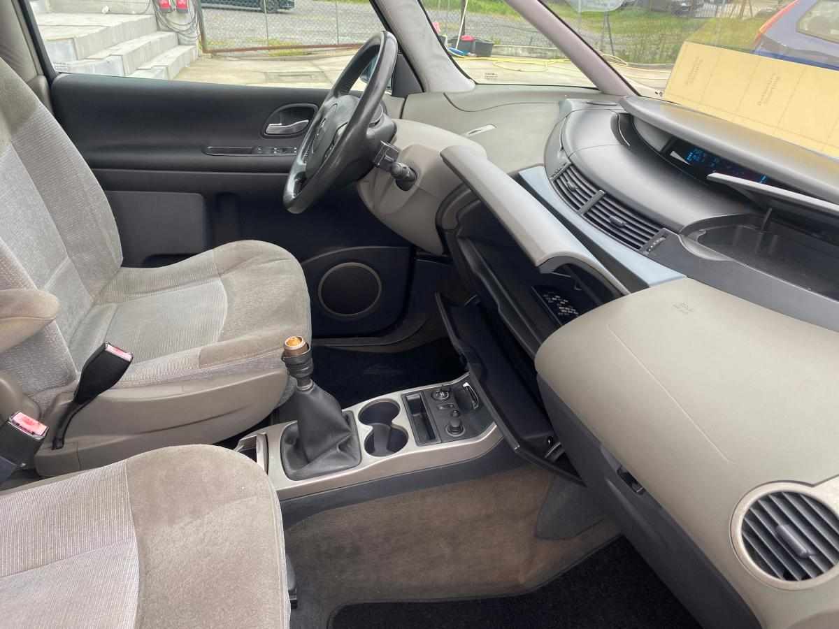 renault-espace-2005-diesel-2188cc