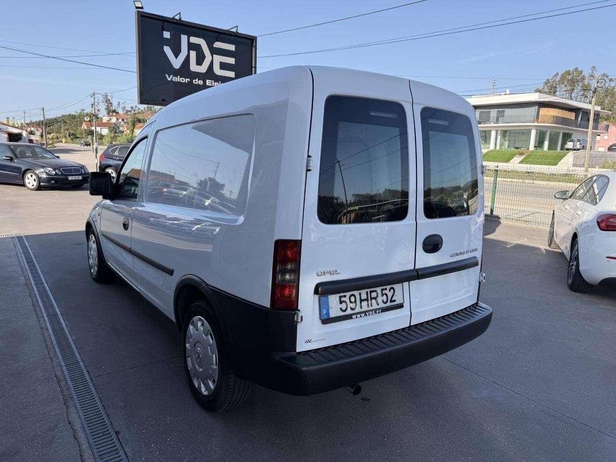 opel-combo-2009-diesel-1686cc