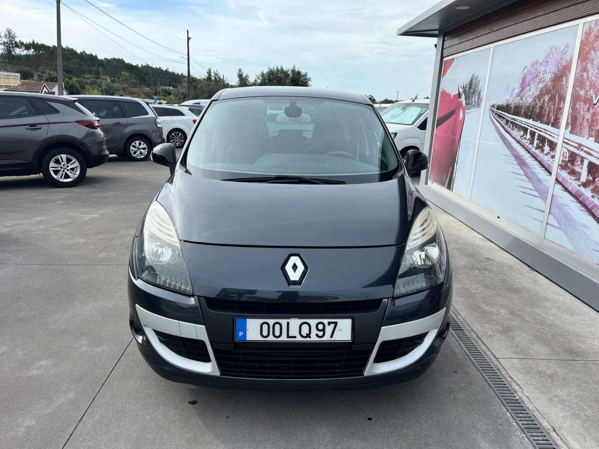 renault-scenic-2011-diesel-1461cc
