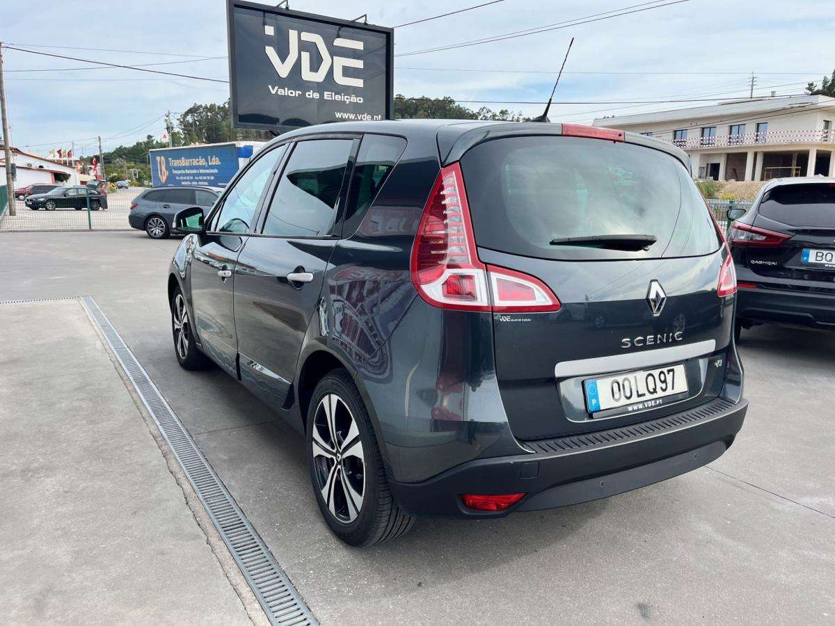 renault-scenic-2011-diesel-1461cc