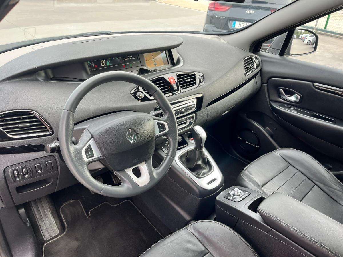 renault-scenic-2011-diesel-1461cc