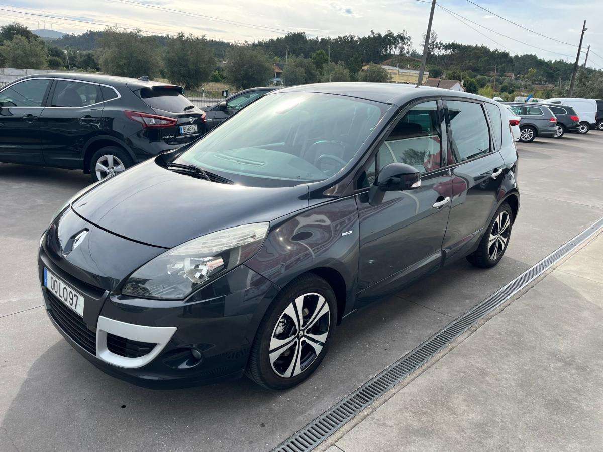 renault-scenic-2011-diesel-1461cc