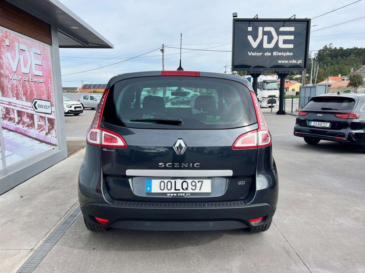 renault-scenic-2011-diesel-1461cc