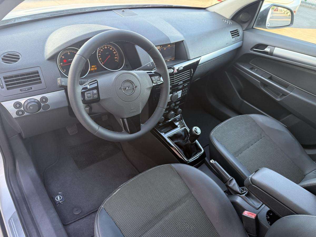 opel-astra-caravan-2010-diesel-1686cc